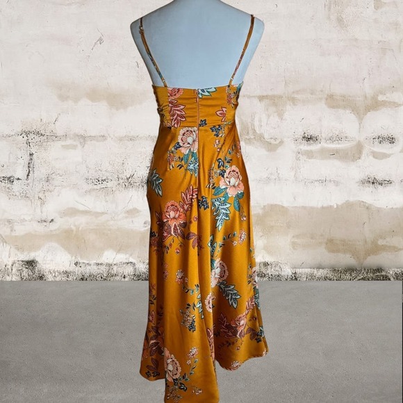 Petal & Pup Orange Floral Maxi Dress - Picture 4 of 7